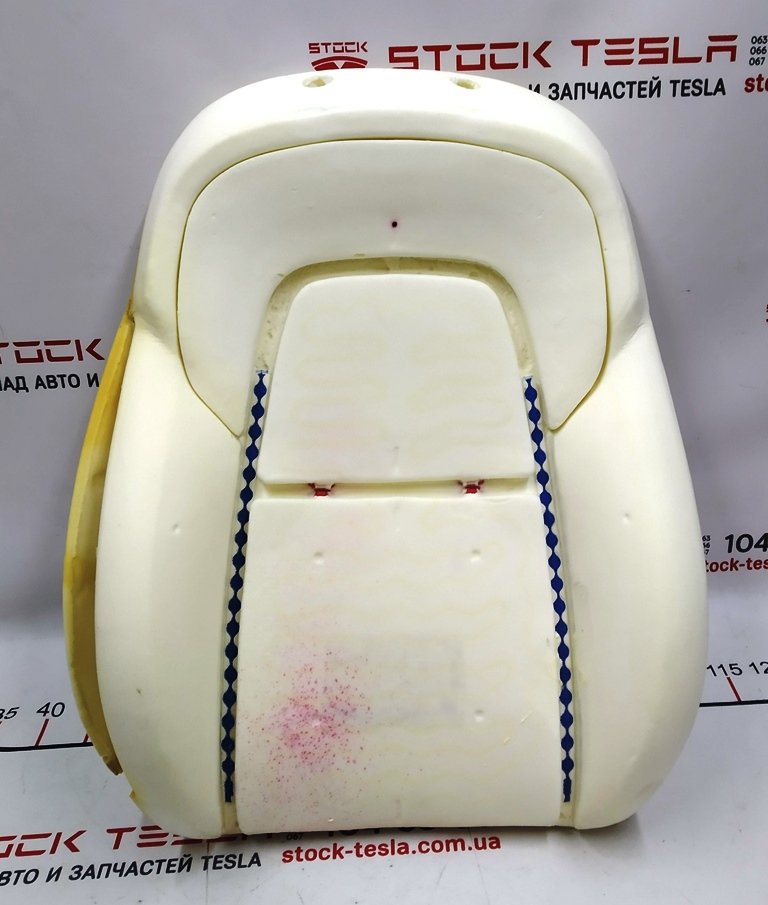 15 1ST row seatback foam pad assembly - right hand (with damage) Tesla Model 3, Model Y 1920018-00-A
